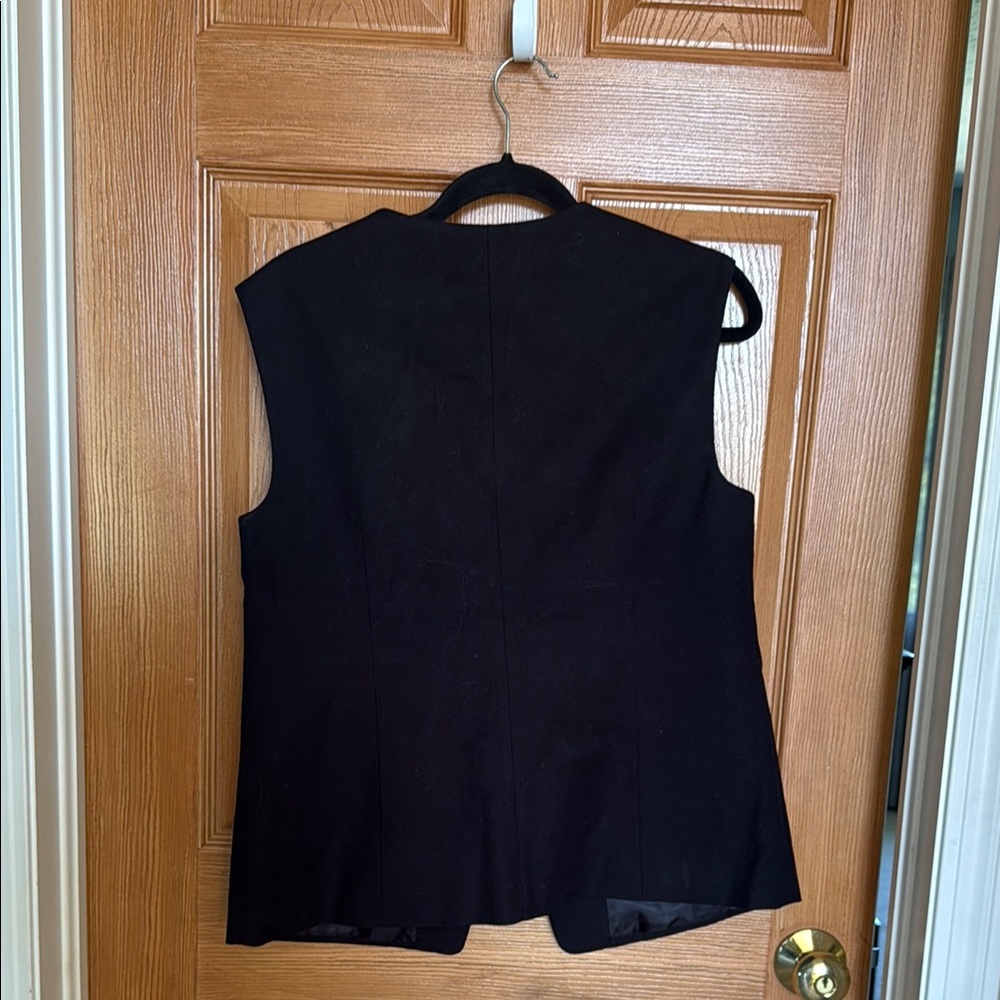 Talbots Sleeveless vest with Gold Buttons - Picture 4 of 5